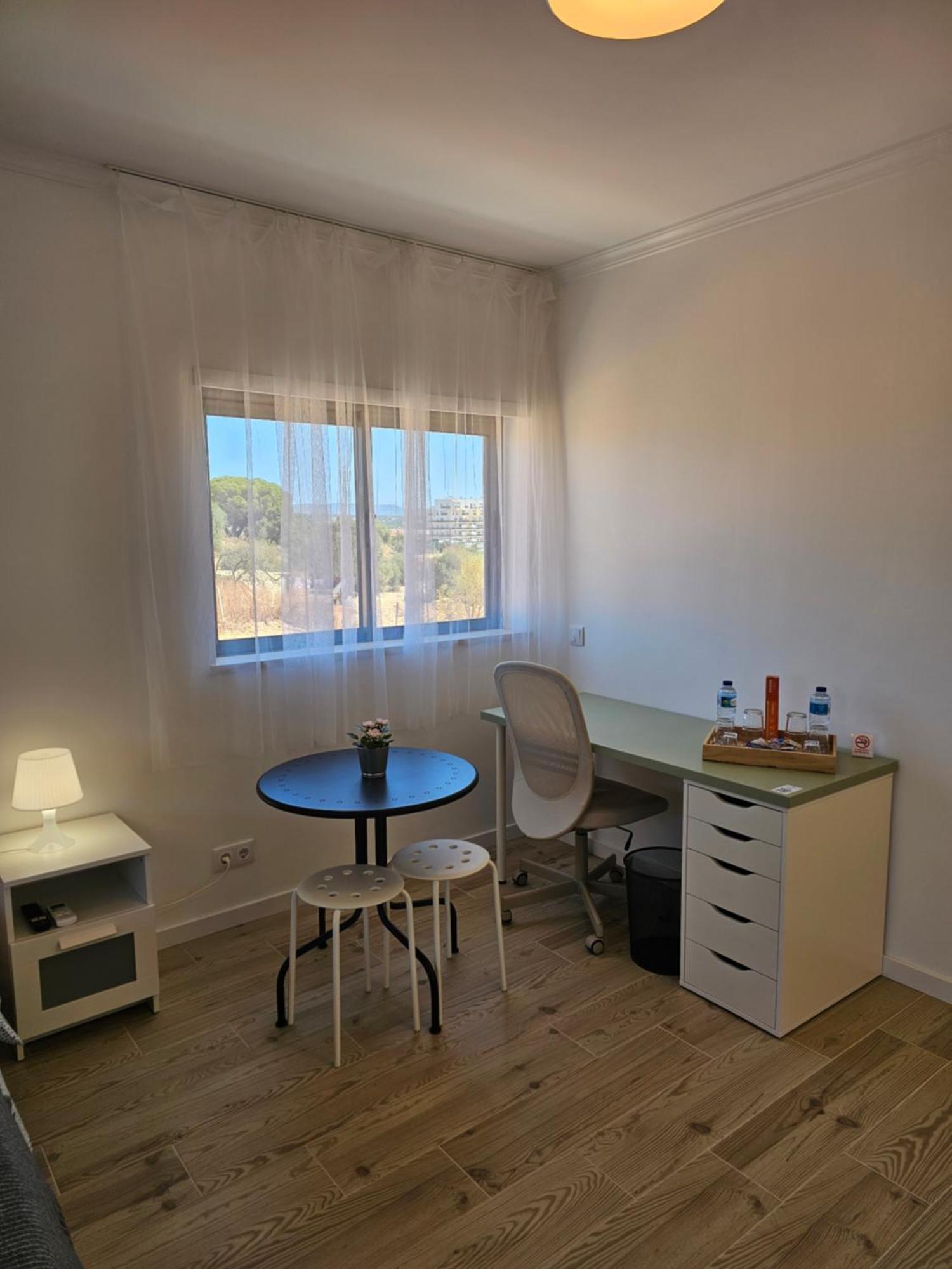 Ideal Bubble House Homestay Faro