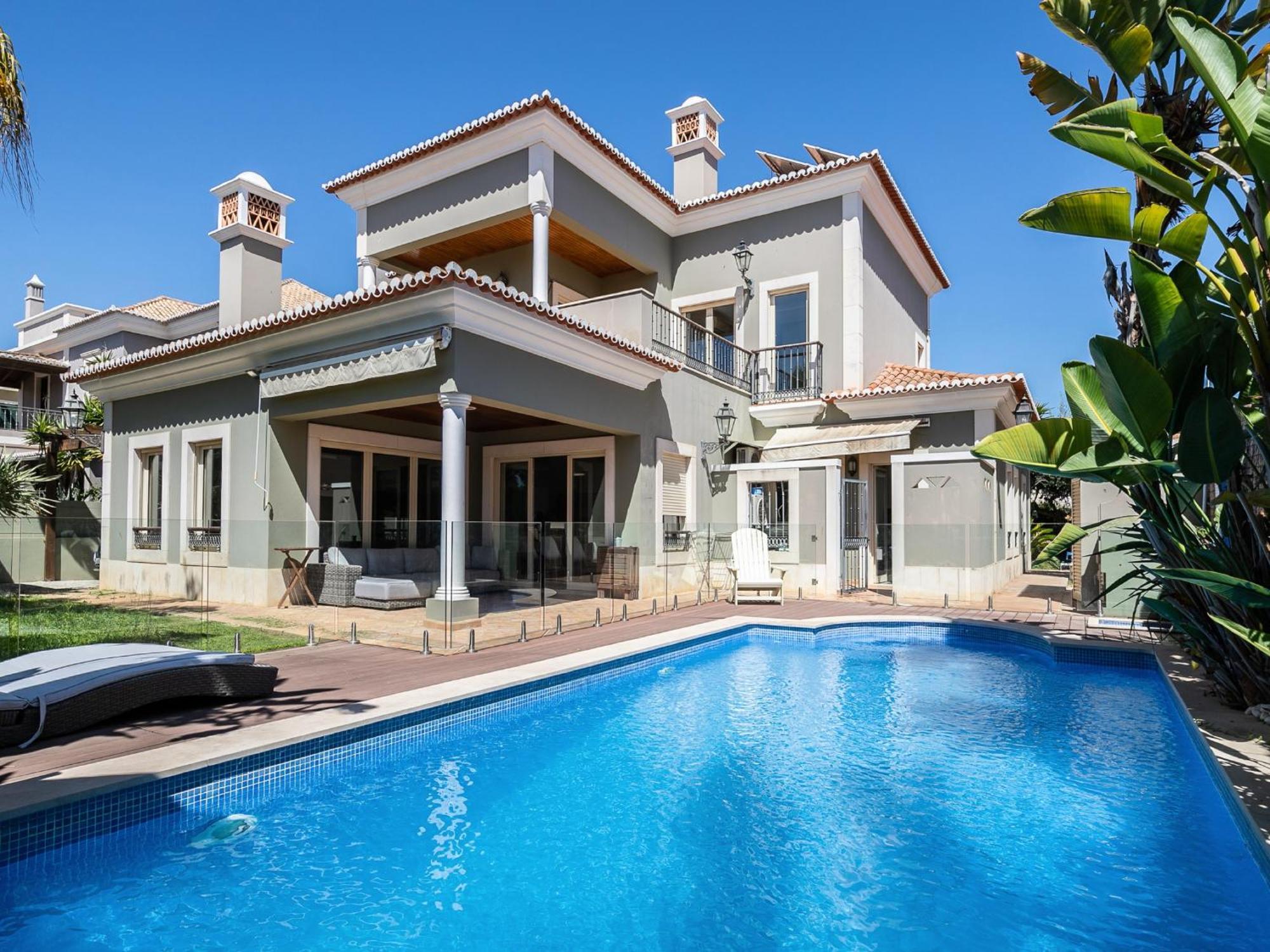 Ada Guest house