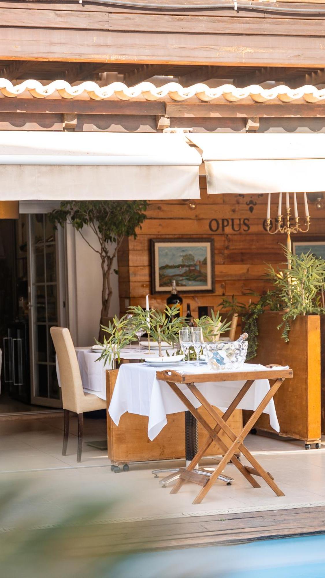 Hotel Opus One Luxury Guest House & Wine