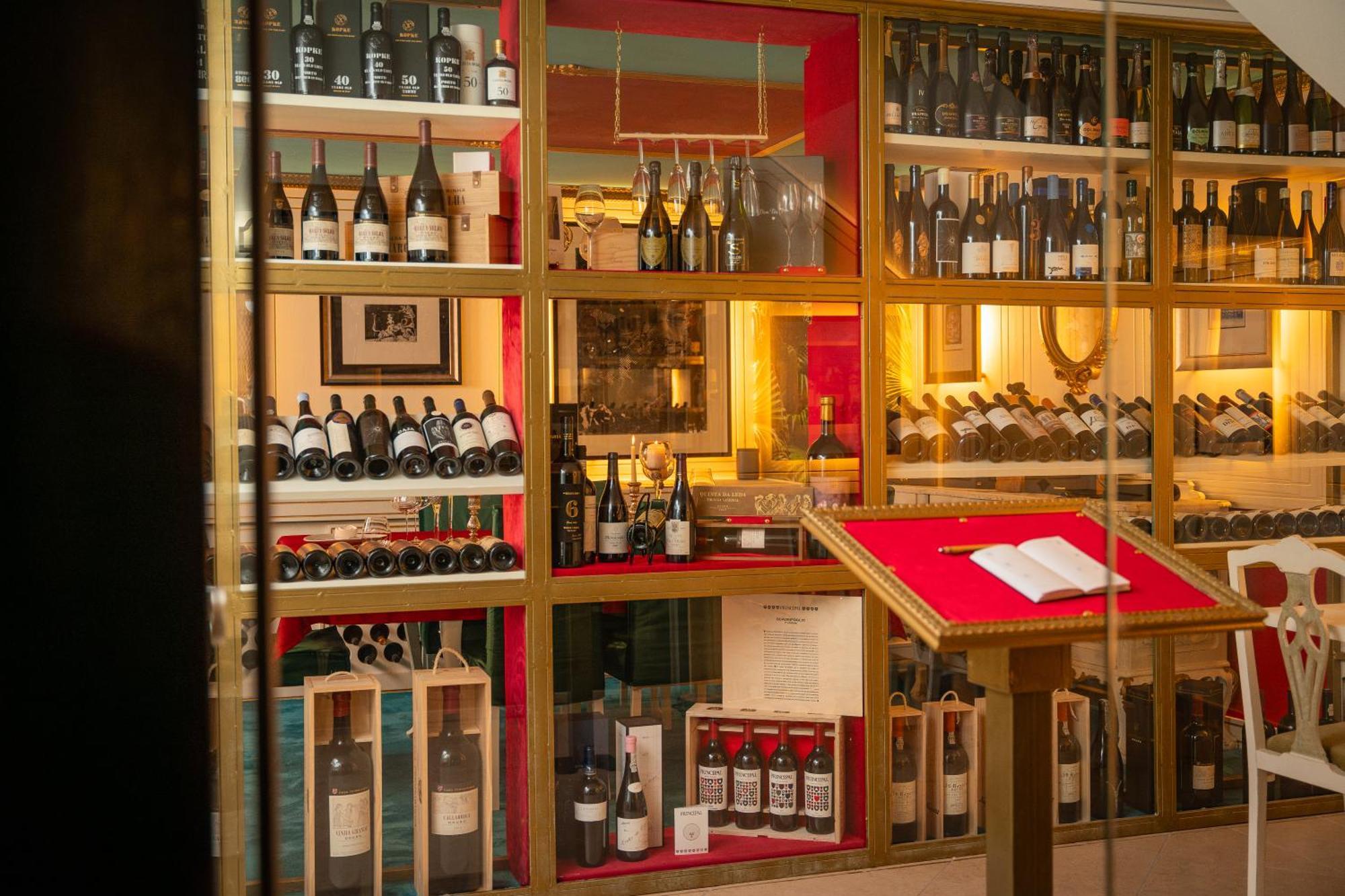 Opus One Luxury Guest House & Wine Hotel 4*