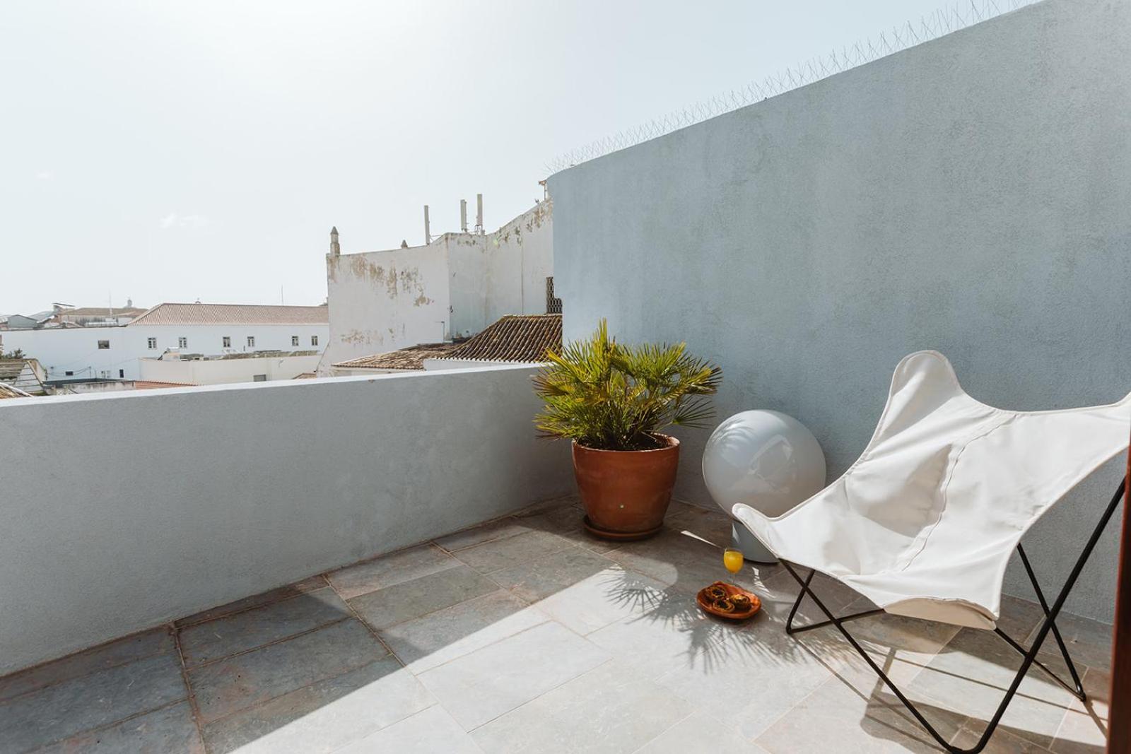 The Modernist, Architecture Experience