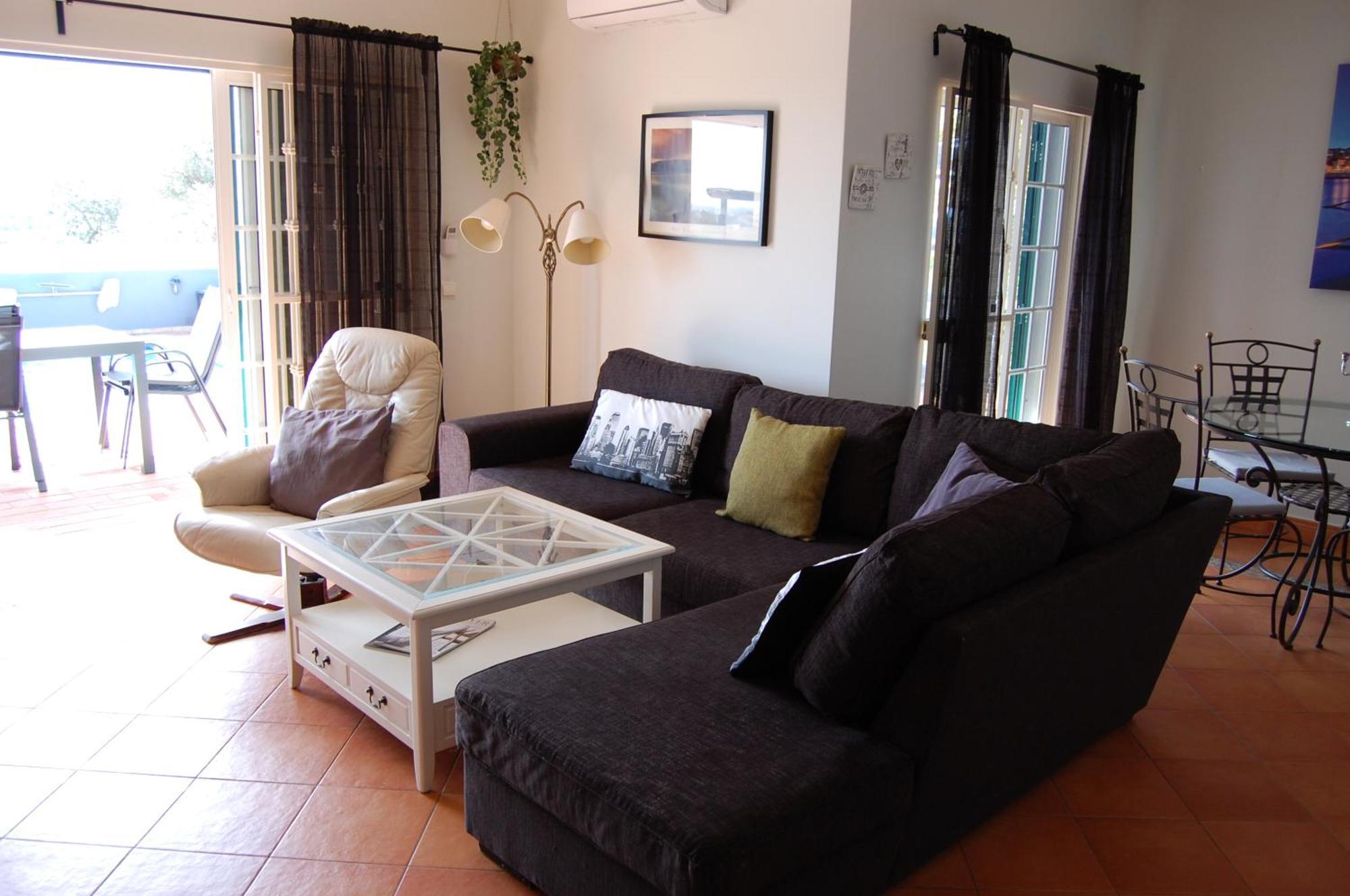 Villa Monte Alegrete With 3 Bedrooms And Sea View