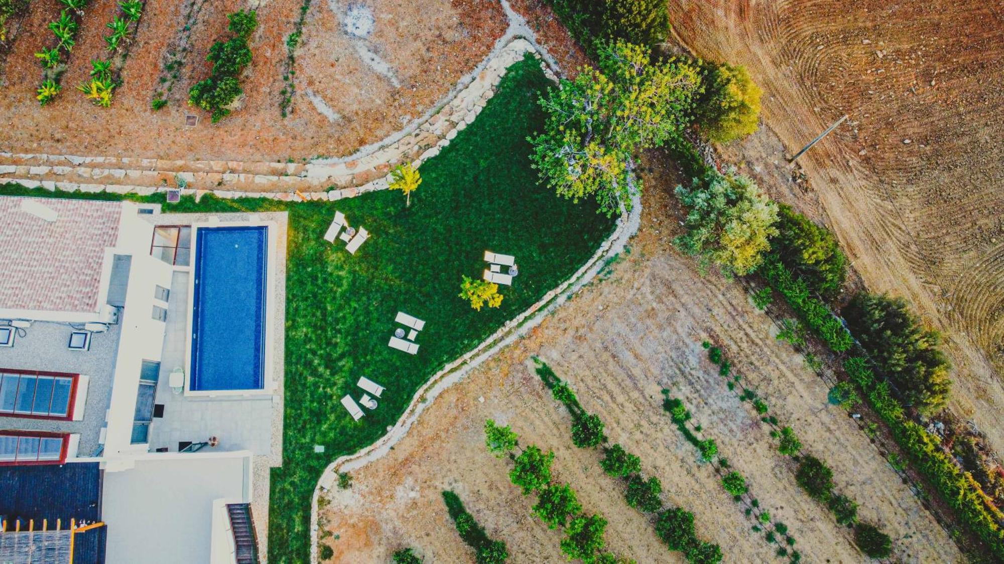 Mercedes Country house Faro