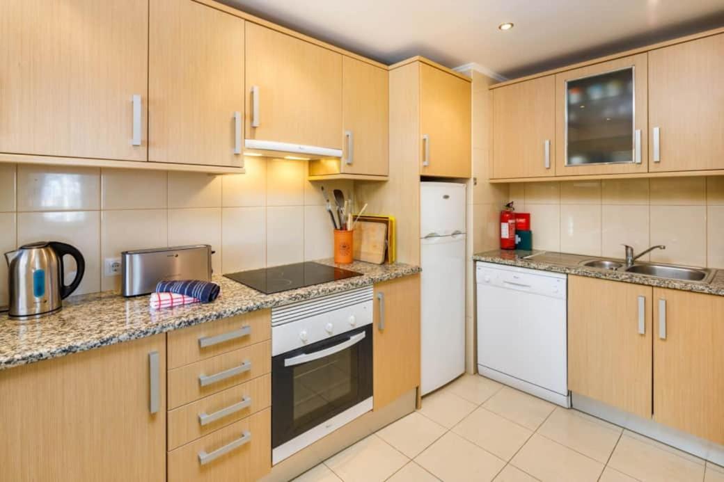 Townhouse Flores