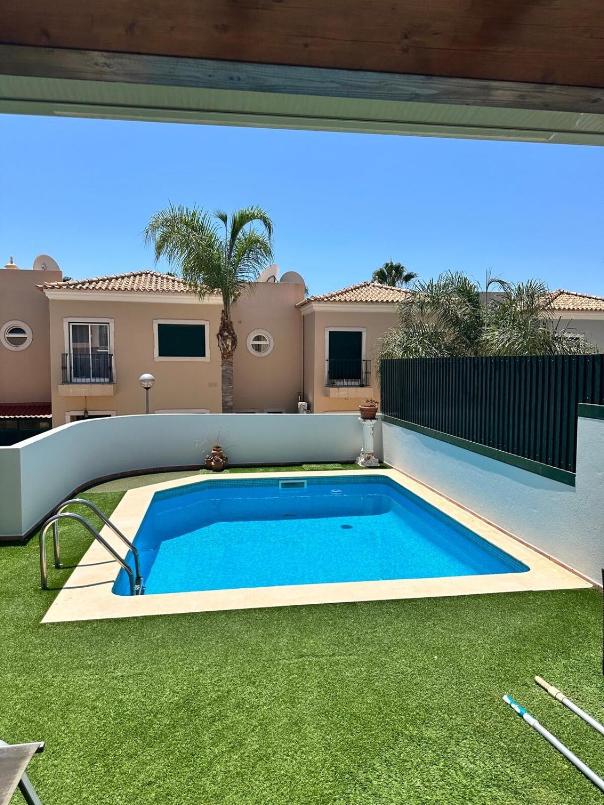Garvey Algarve - Luxurious Town House With Pool *