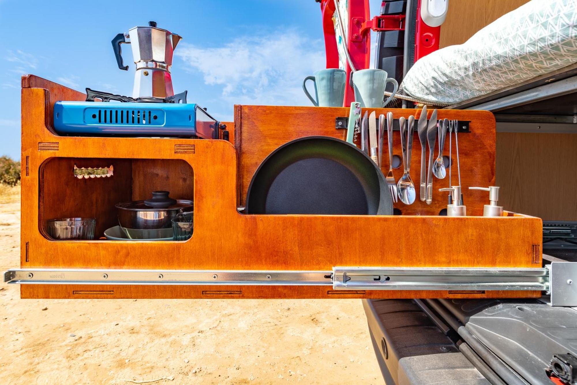 Campsite Ocean Camper - Campervan & Surf