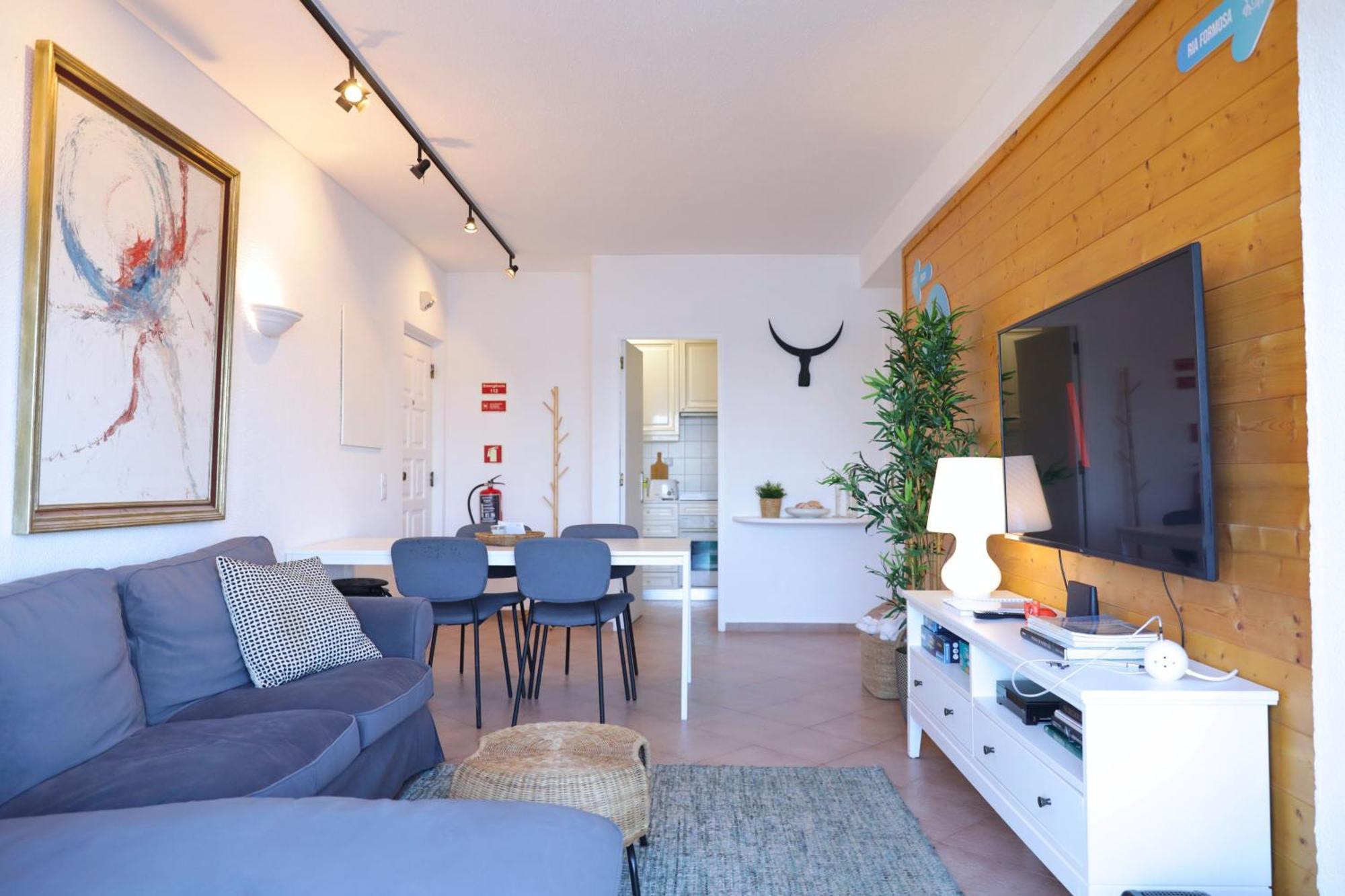 House On Island With A Dreamy Terrace And 7 Beds For The Perfect Escape * Faro