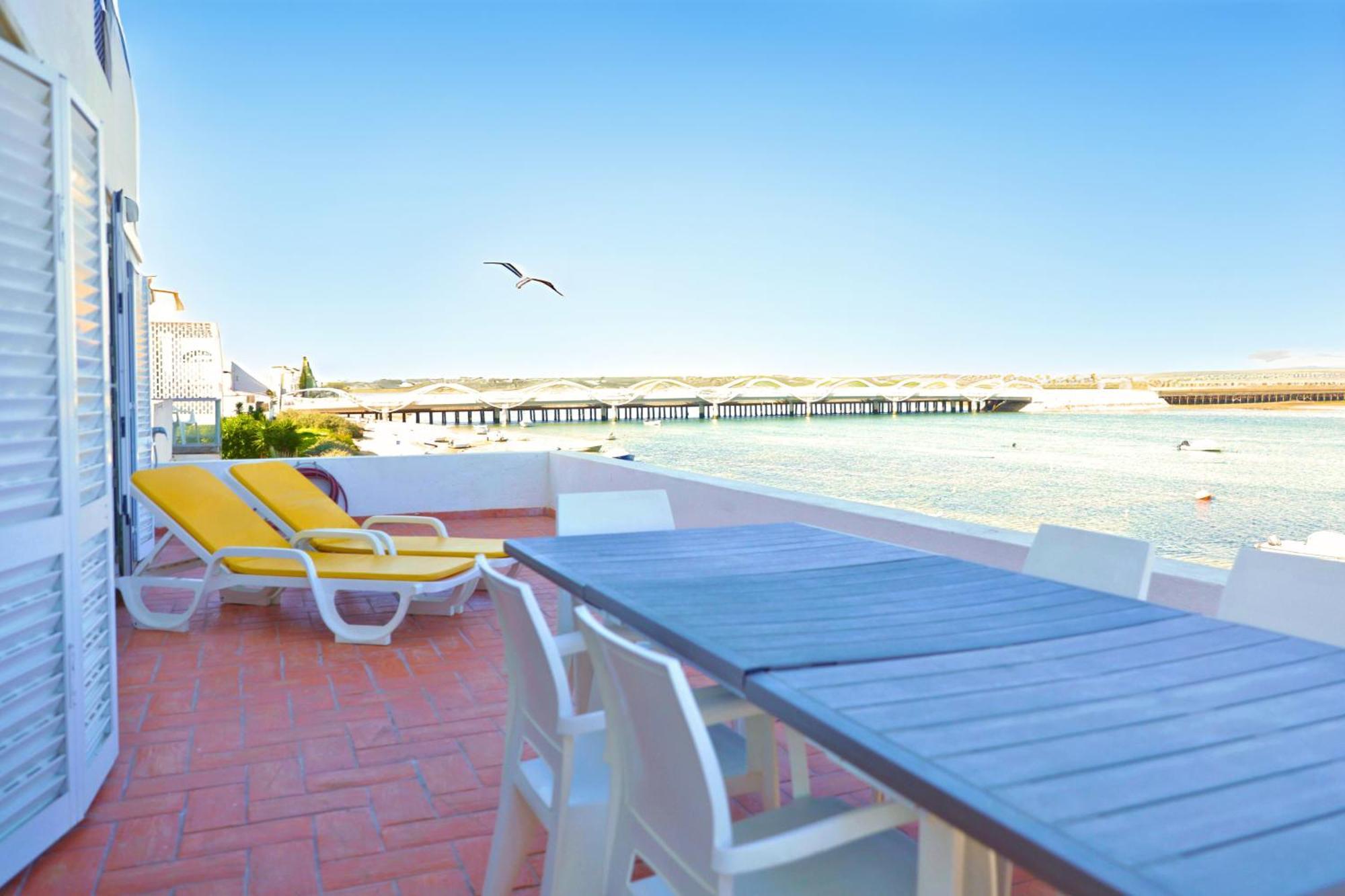 House On Island With A Dreamy Terrace And 7 Beds For The Perfect Escape Apartment *