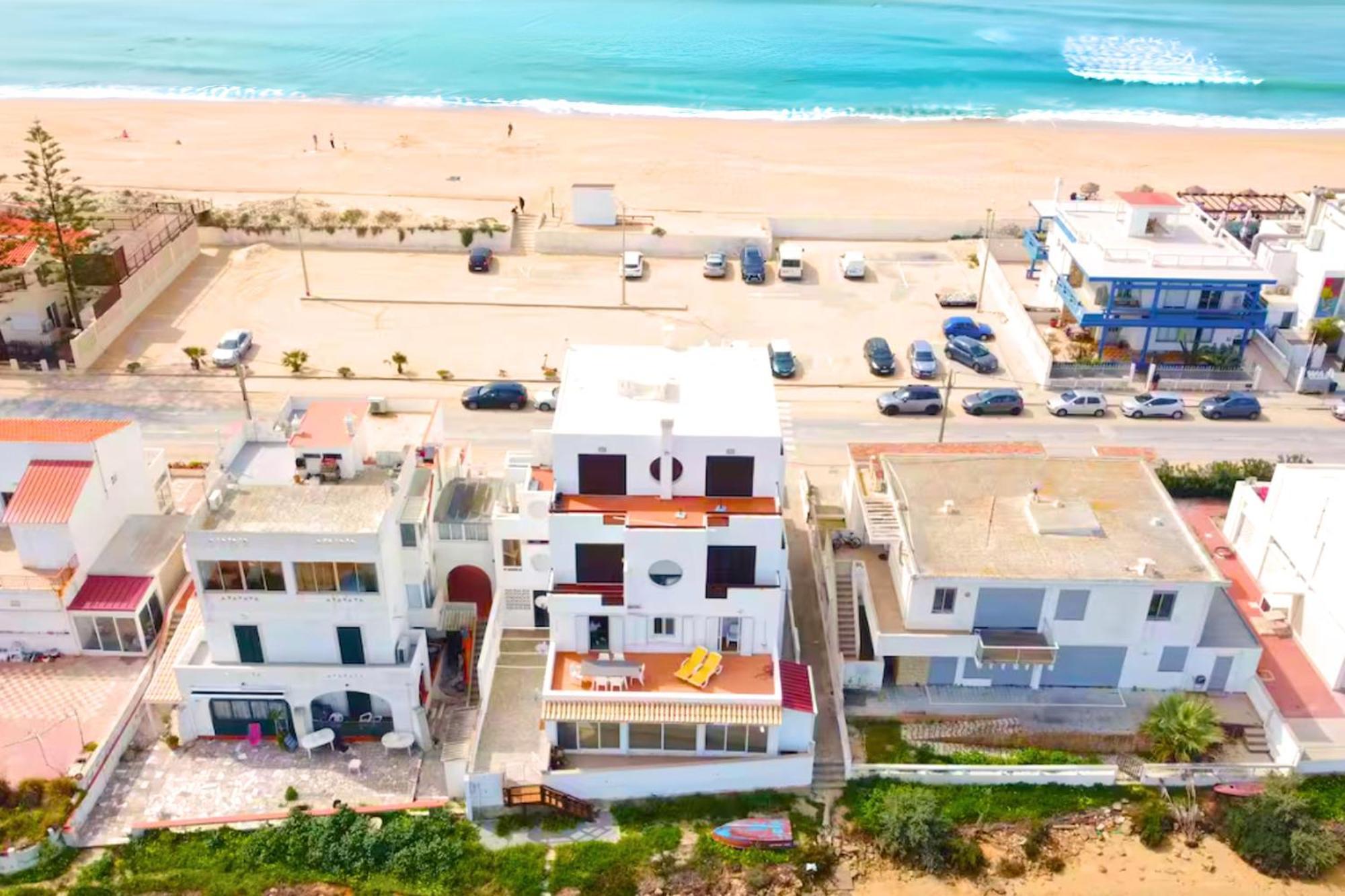 House On Island With A Dreamy Terrace And 7 Beds For The Perfect Escape Faro