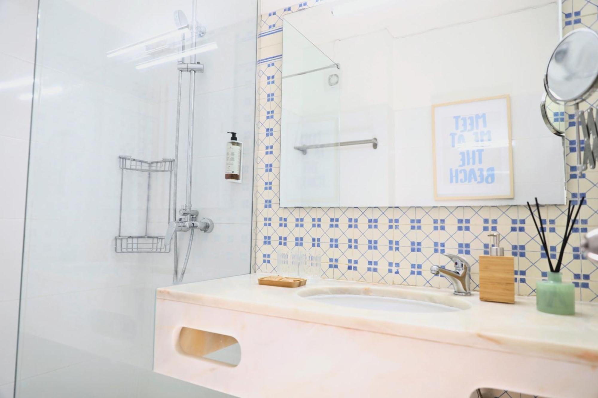 House On Island With A Dreamy Terrace And 7 Beds For The Perfect Escape Faro