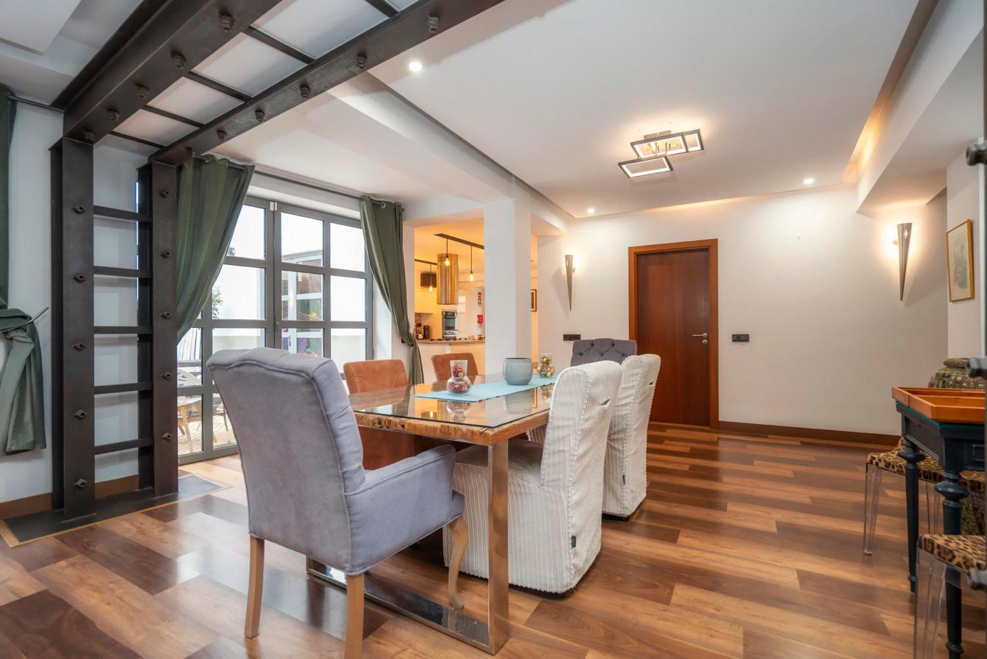 Oakmoon House Guest house