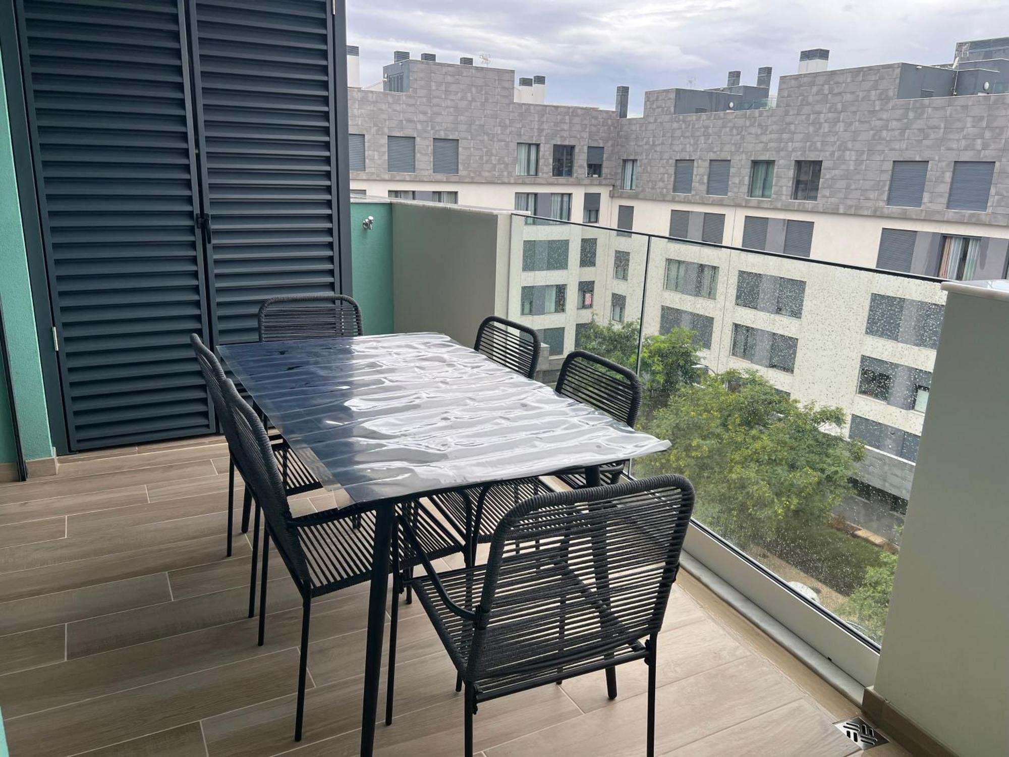 Apartment T1 *