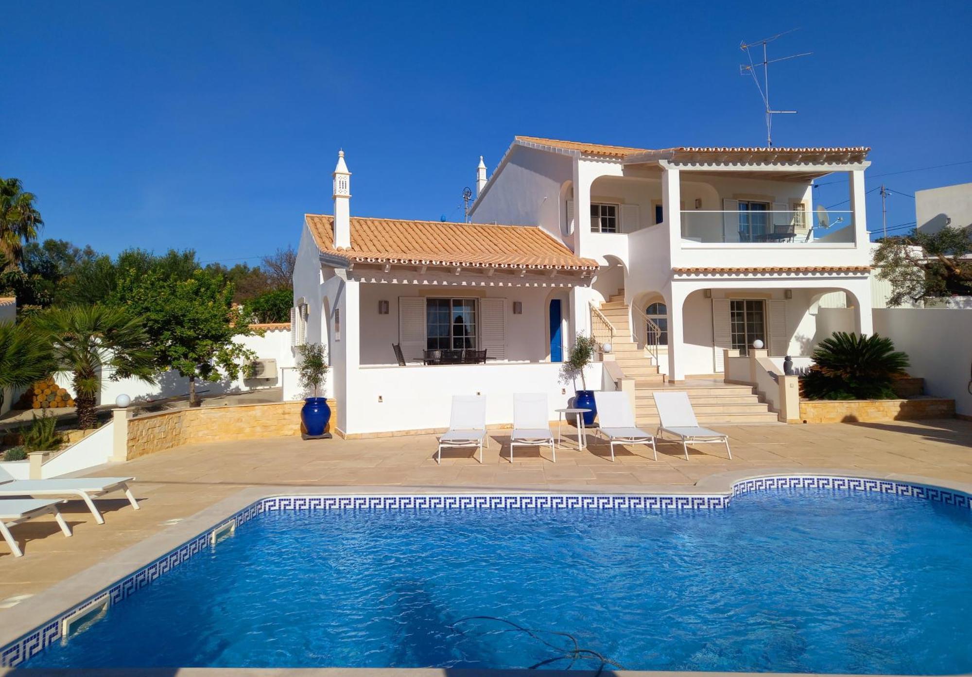 Lana - Heated Pool - Sea View - Two Independent Floors Villa