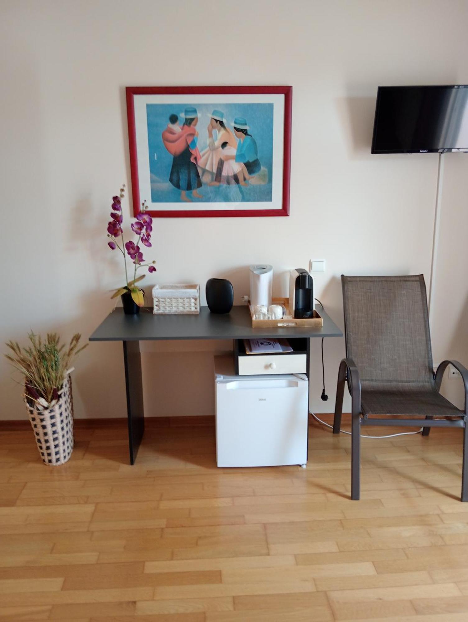 Black Hill Homestay