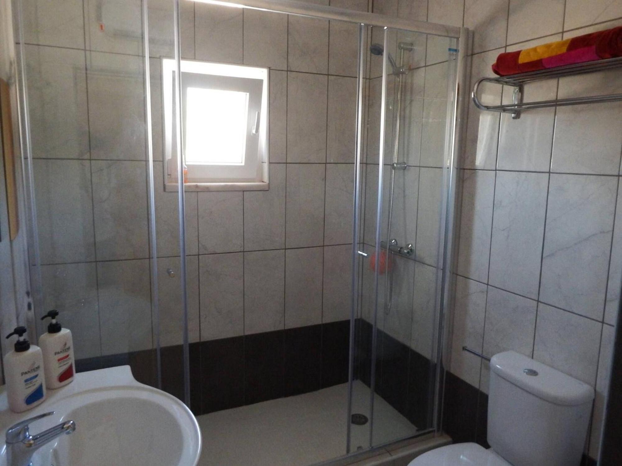 Spacious Lara Estoi With Heated Pool Faro