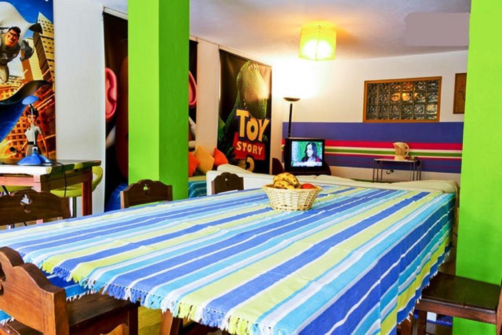 Coloured Studio * Faro