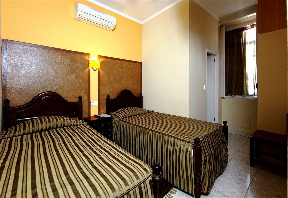 Guest house Sao Filipe 3*