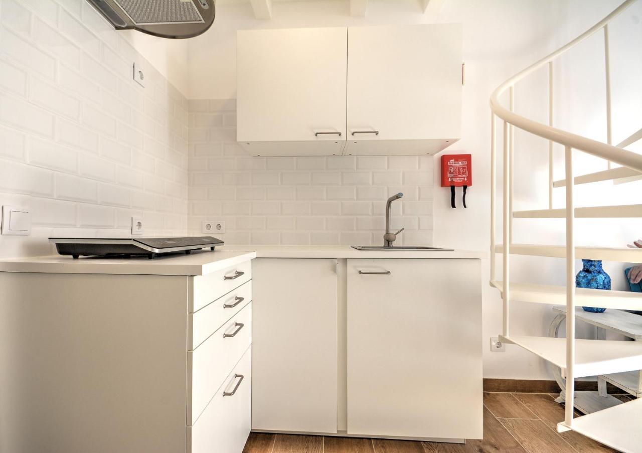 Blue Barqueta Apartment