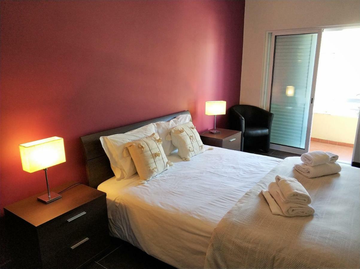 Downtown Apartment *