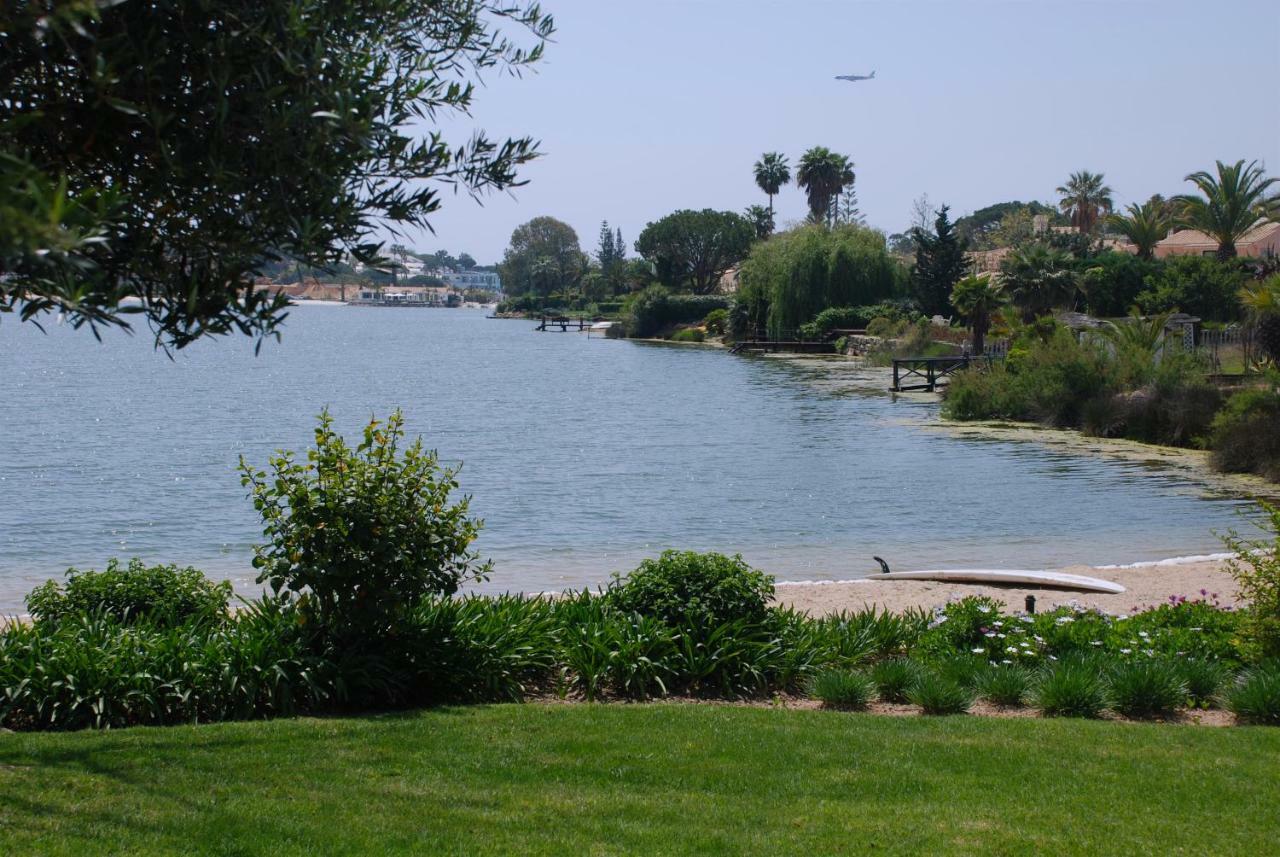 3 Bed Lakeside Village Quinta Do