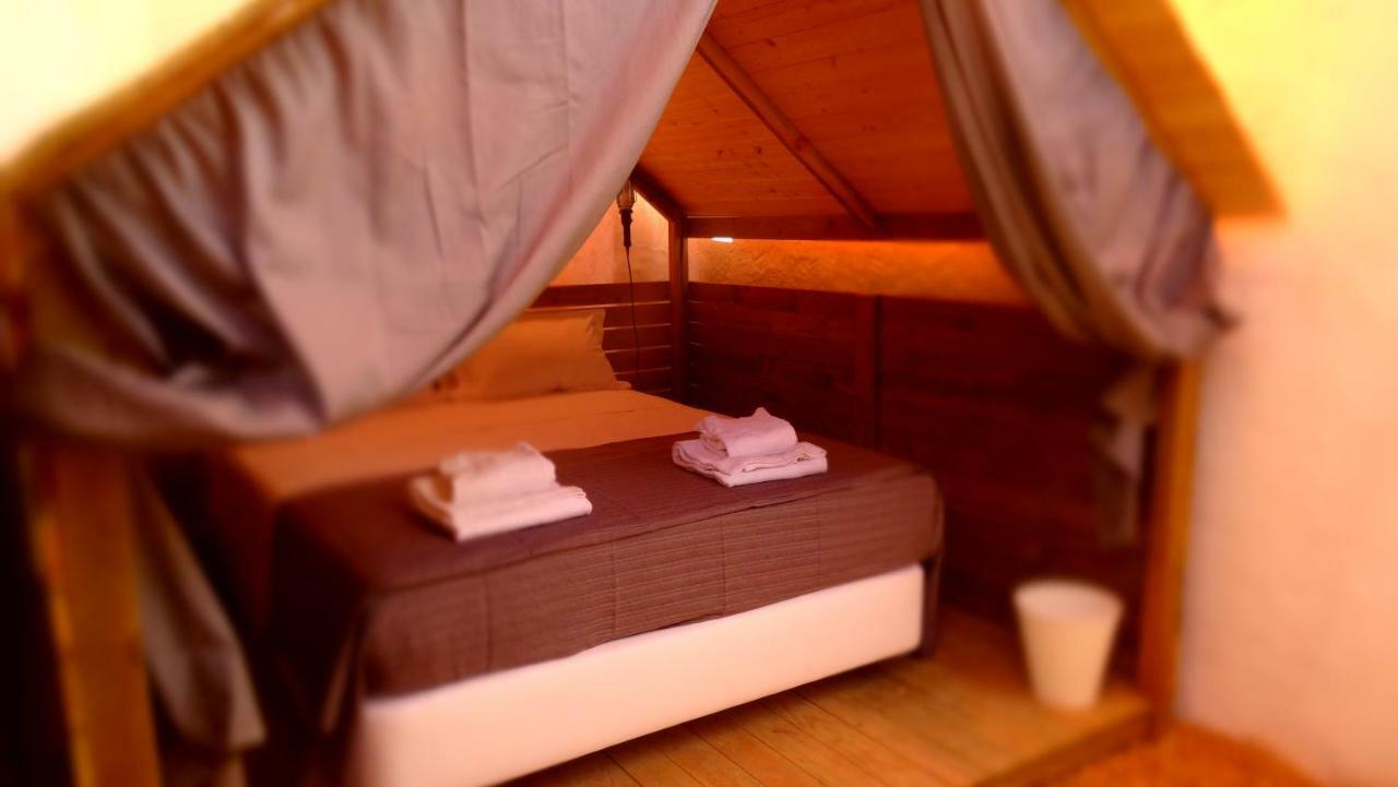 Campsite Lemon Tree Urban Camping *
