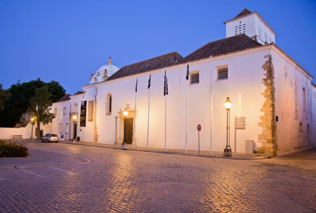 Plein Centre Du Vieux Faro