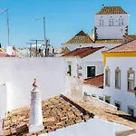Trem - Located In Old City - Faro