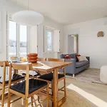 Modern & Bright - Faro Mercado Apt 22