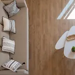 7 Styles Apartments By Raspberry Cascade