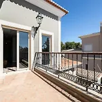Villa Ada