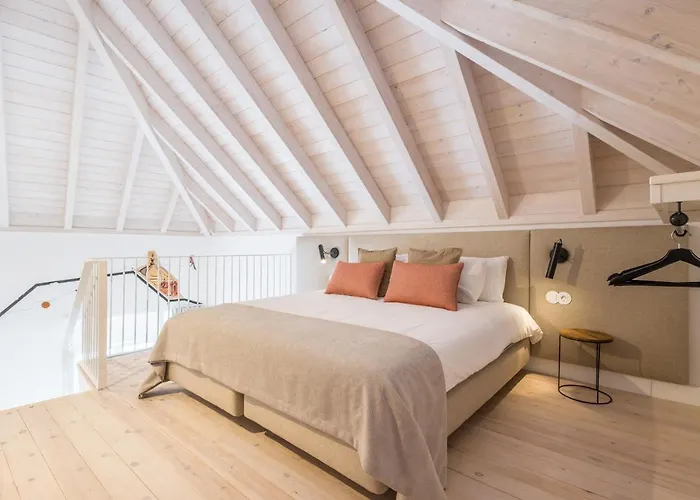 Lodo Suits Se - Mezanino Room By Hd