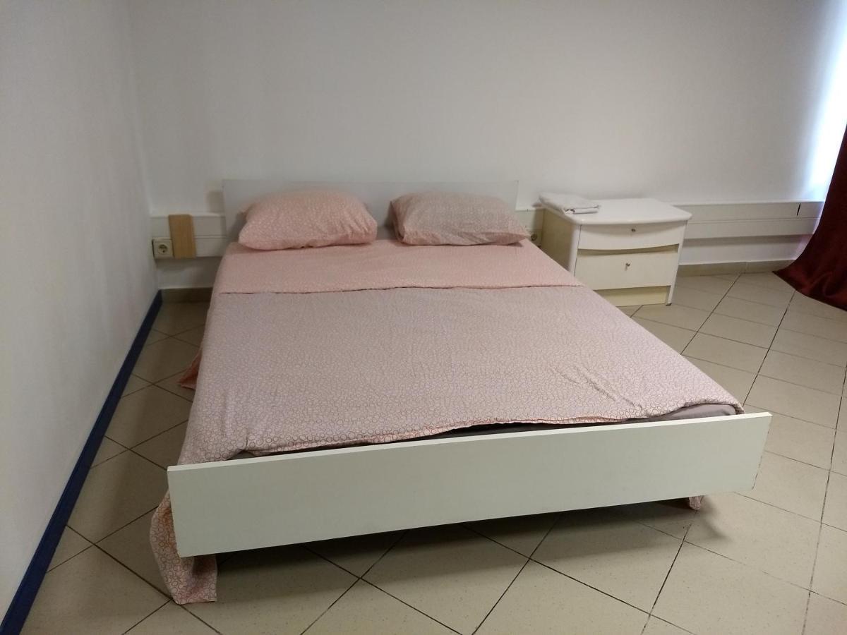 Melaya Budget Hostel *