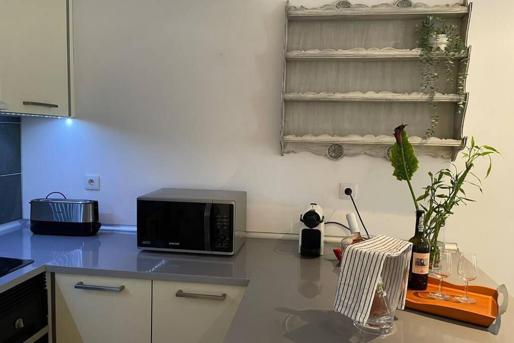 Janelas Verdes 37 Apartment