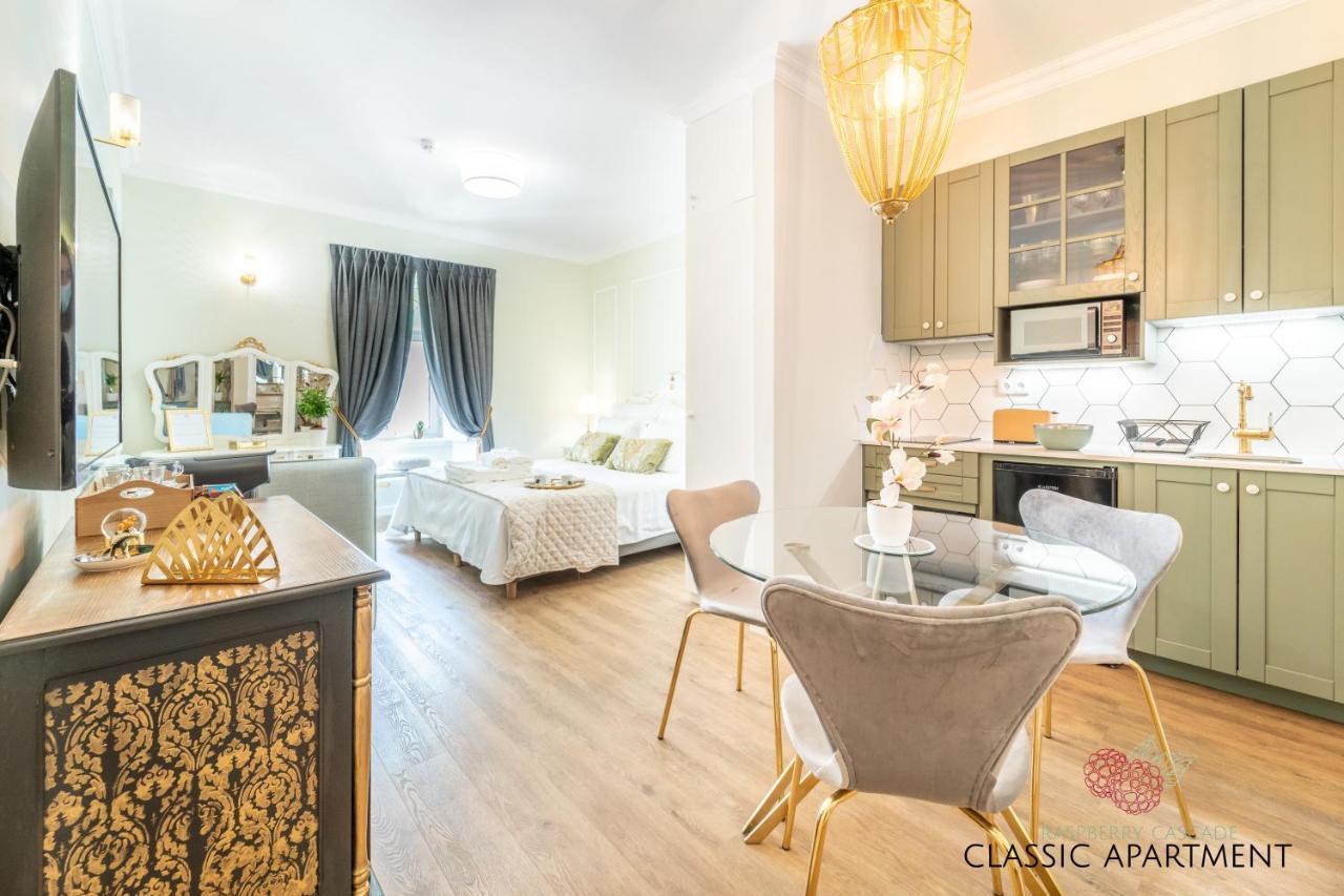 Apartment 7 Styles By Raspberry Cascade