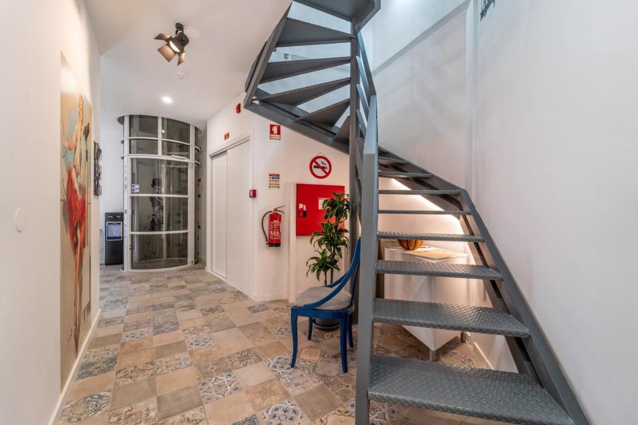 7 Styles By Raspberry Cascade Apartment Faro