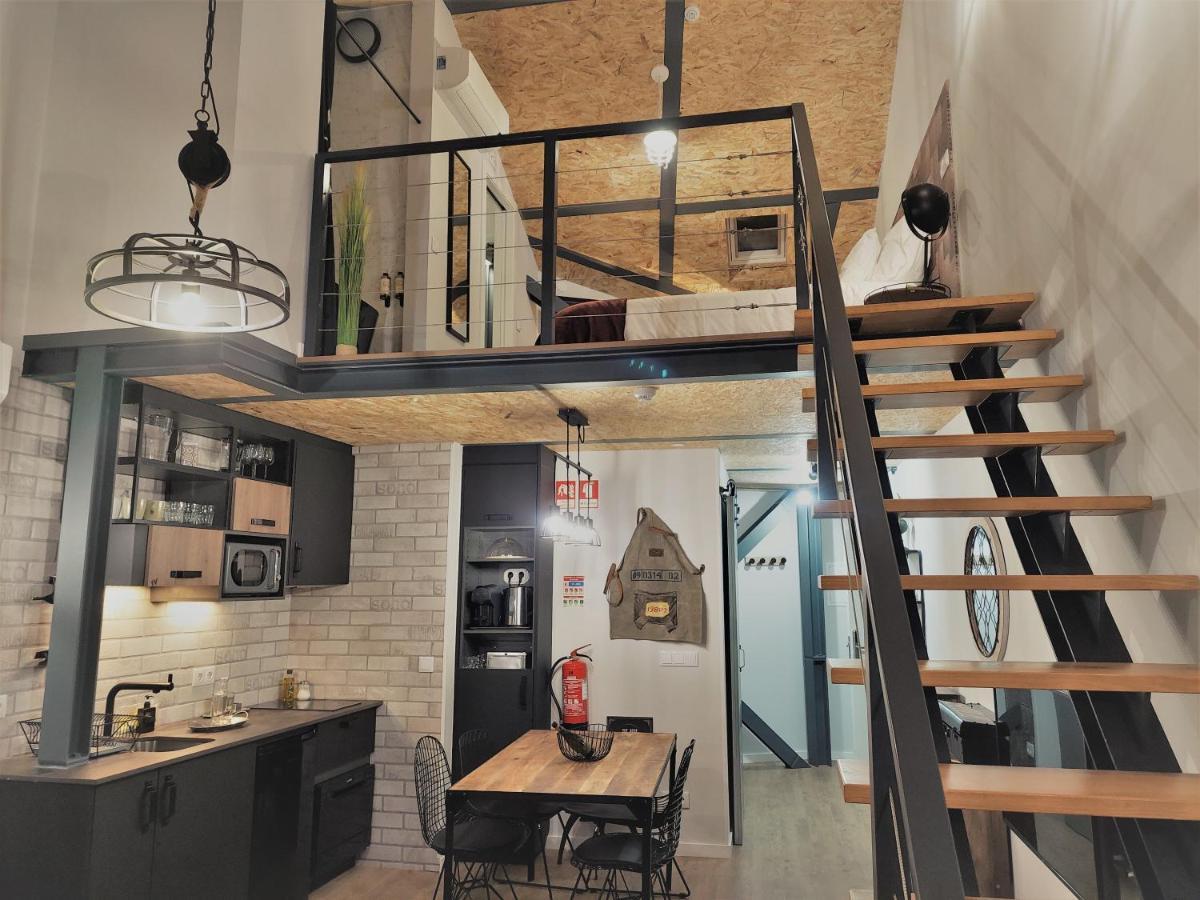 7 Styles By Raspberry Cascade Apartment *