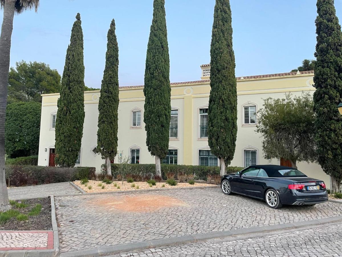 Beautiful 2-bed Golf Pool Apartment