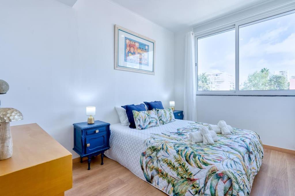 Center With Ac & Wifi Faro