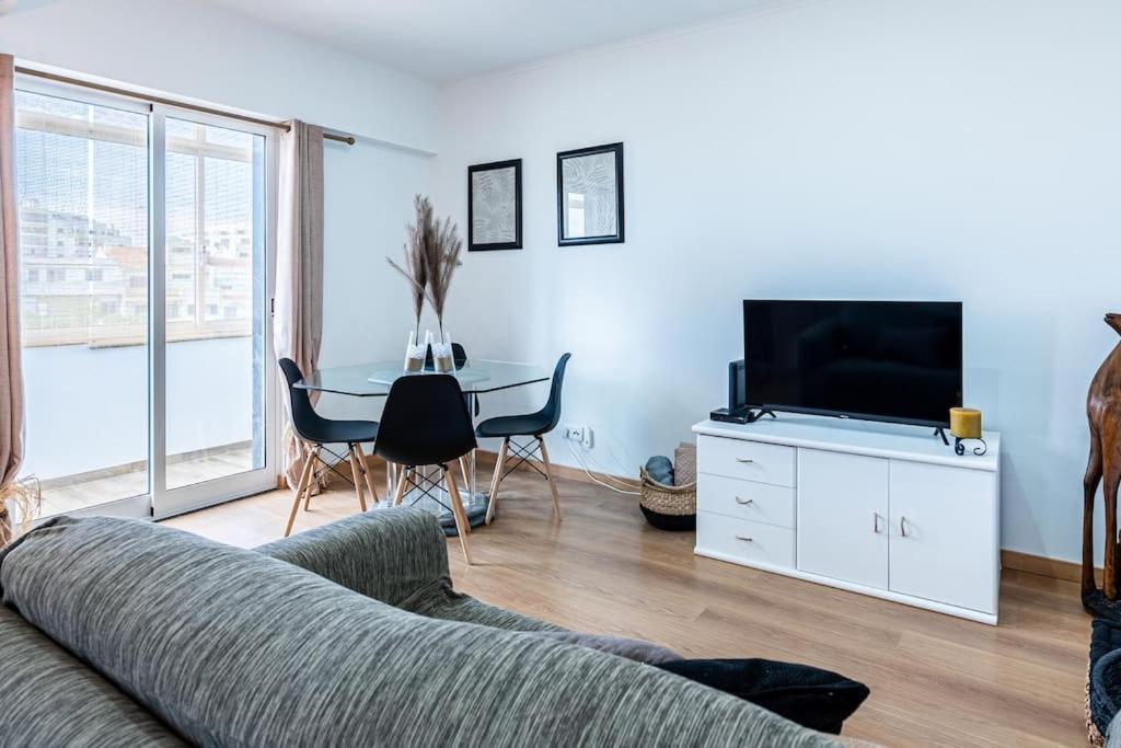 Apartment Center With Ac & Wifi Faro