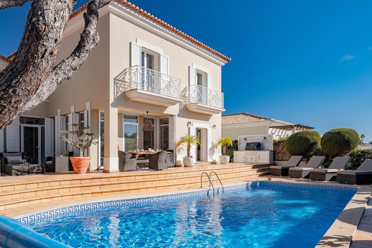 Anna - Vale De Lobo Distrikt Faro