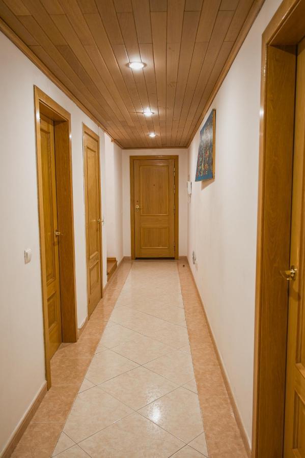 Hostel Wakeup Triplex House *