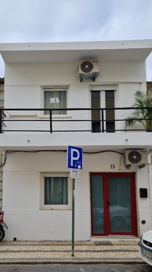 V Srdci Fara