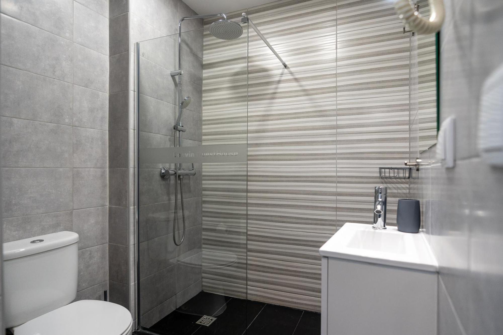 Guest house Leevin *