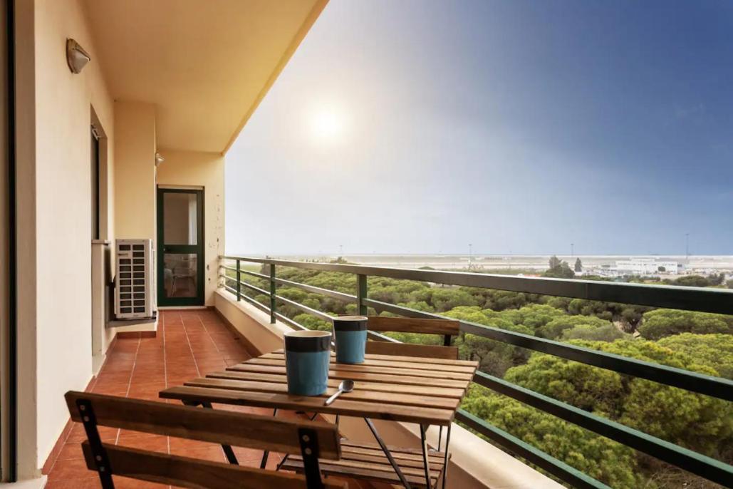 Blife Rya Private - Airport Homestay Faro