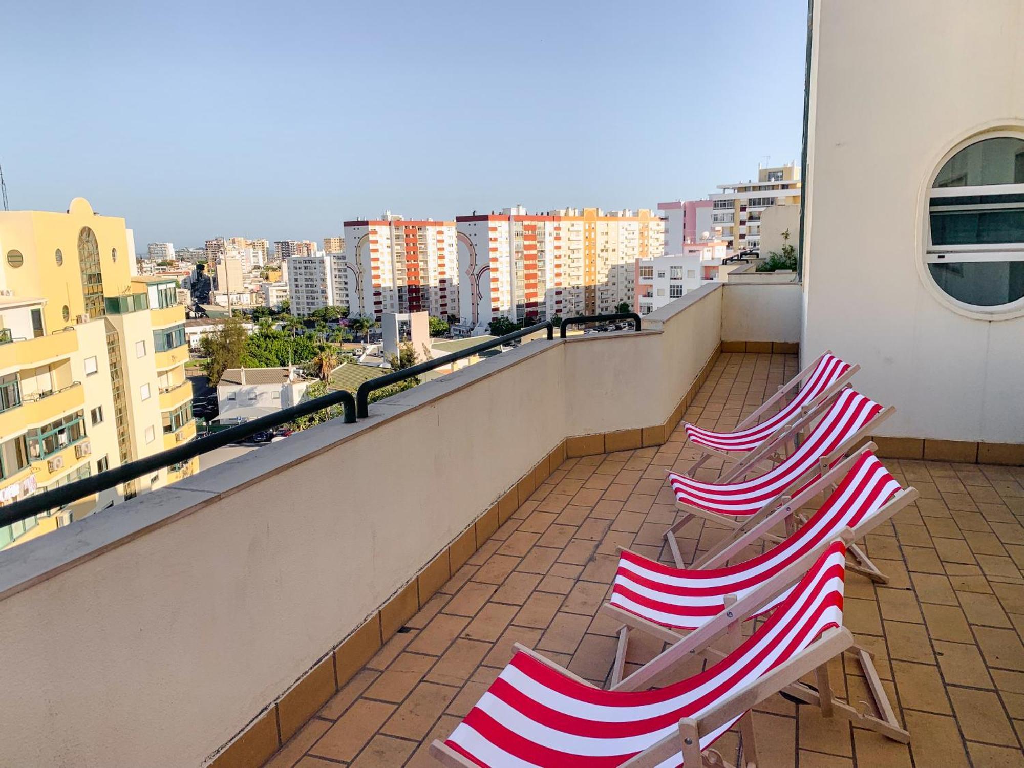 Hostel Wakeup Triplex House Faro
