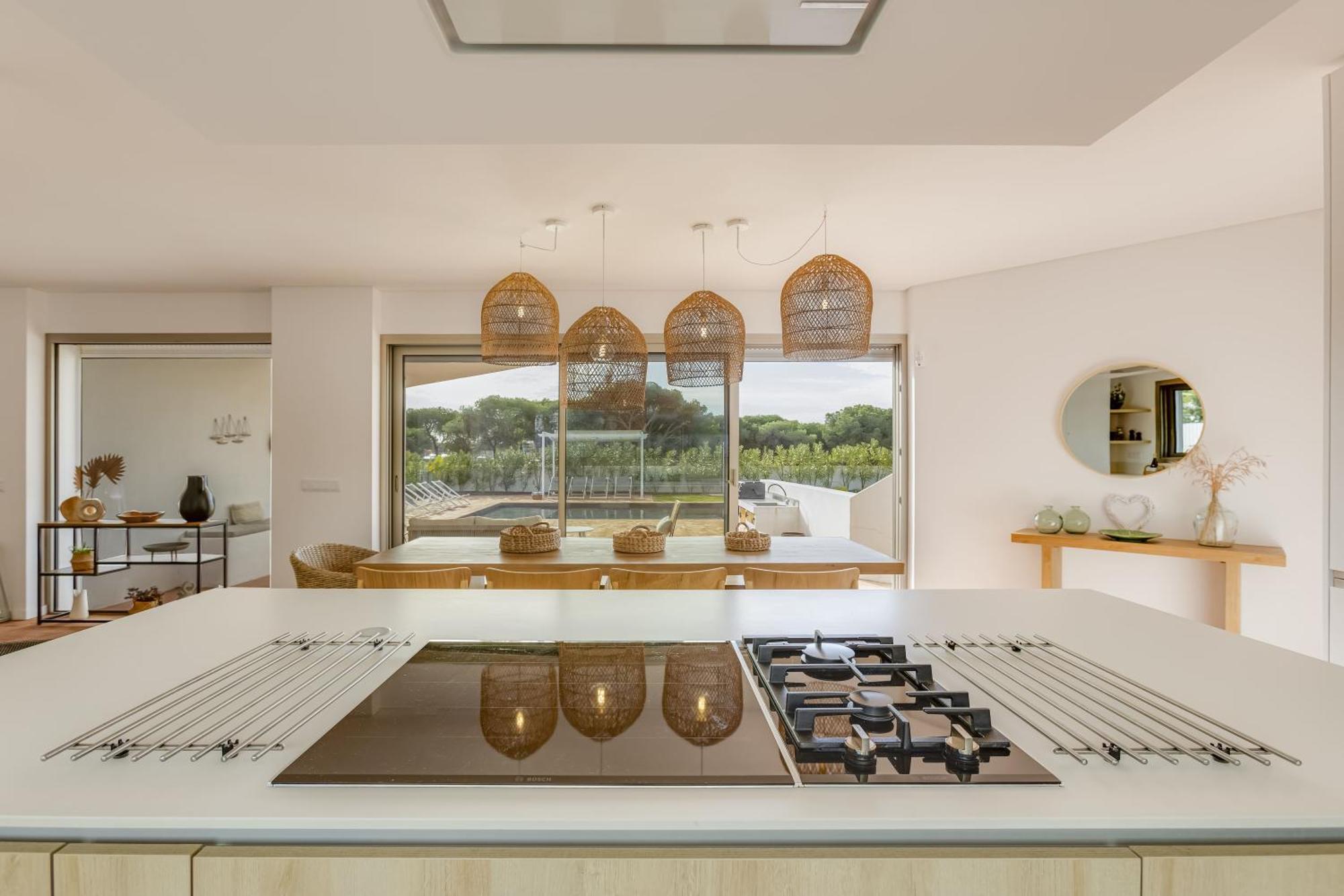 Sunset - Luxury With Superb Pool And Great Views *