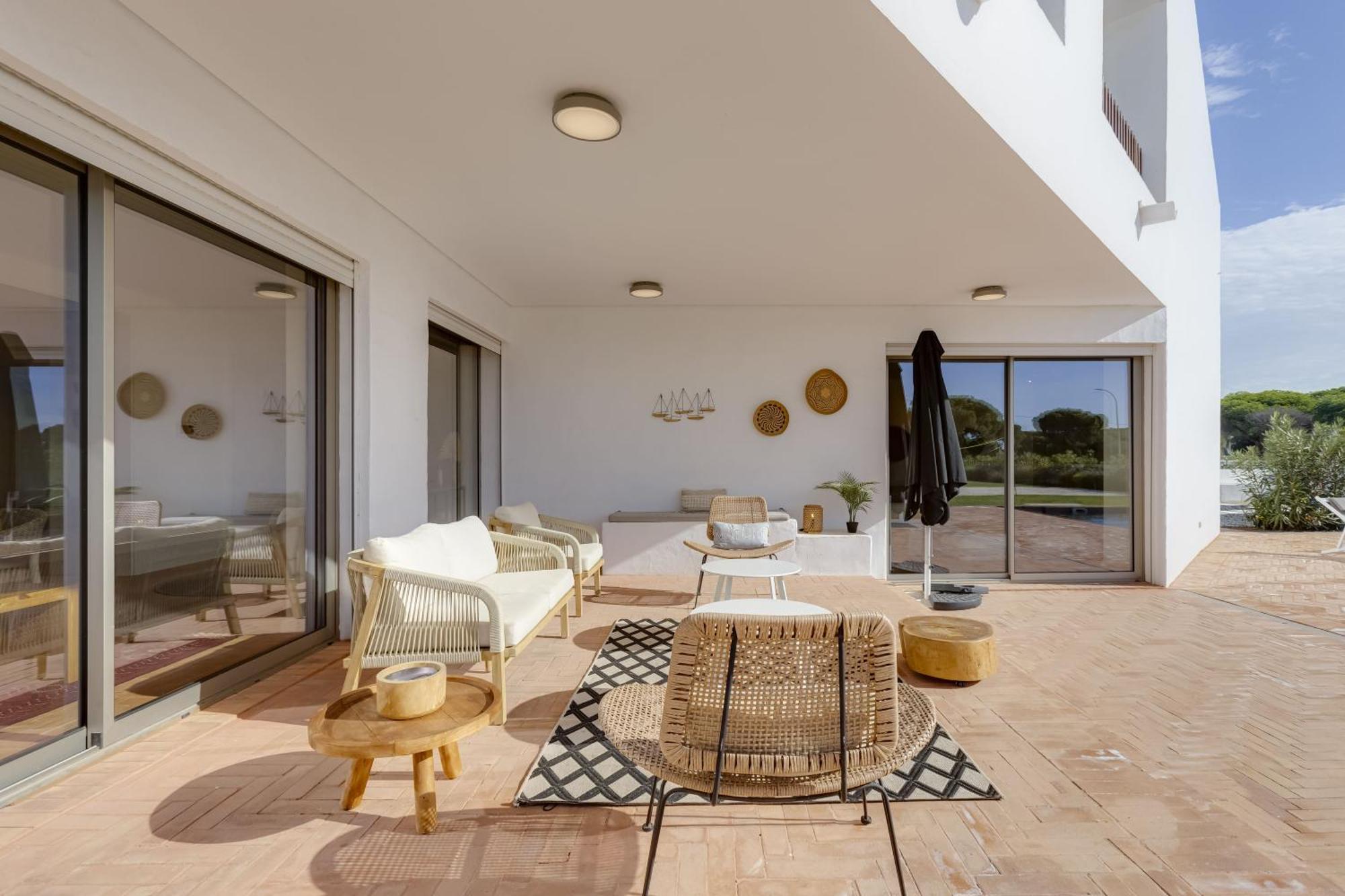 Sunset - Luxury With Superb Pool And Great Views Villa