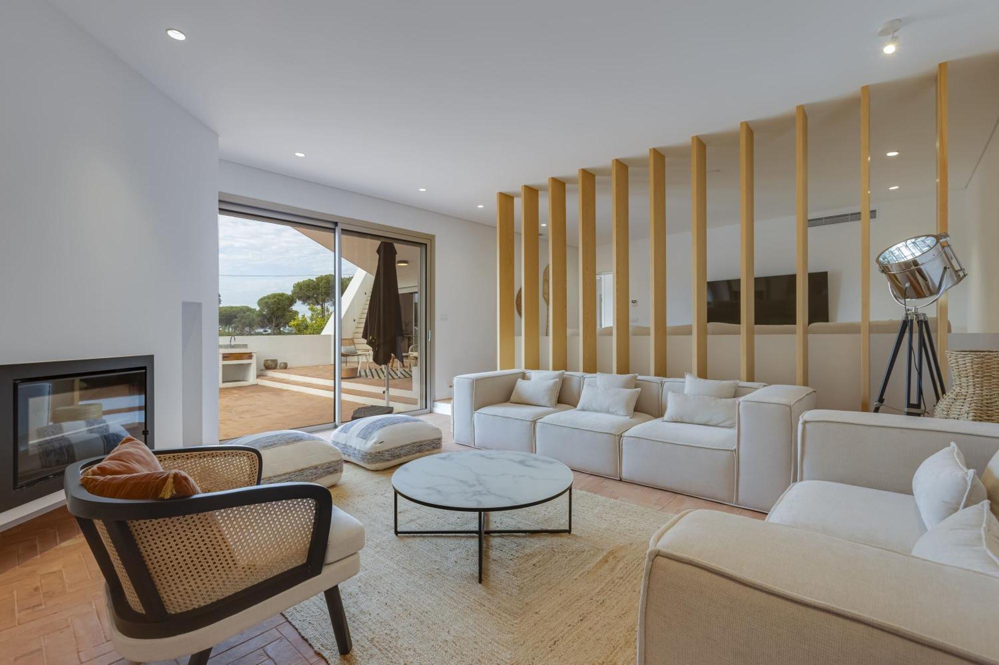 Sunset - Luxury With Superb Pool And Great Views