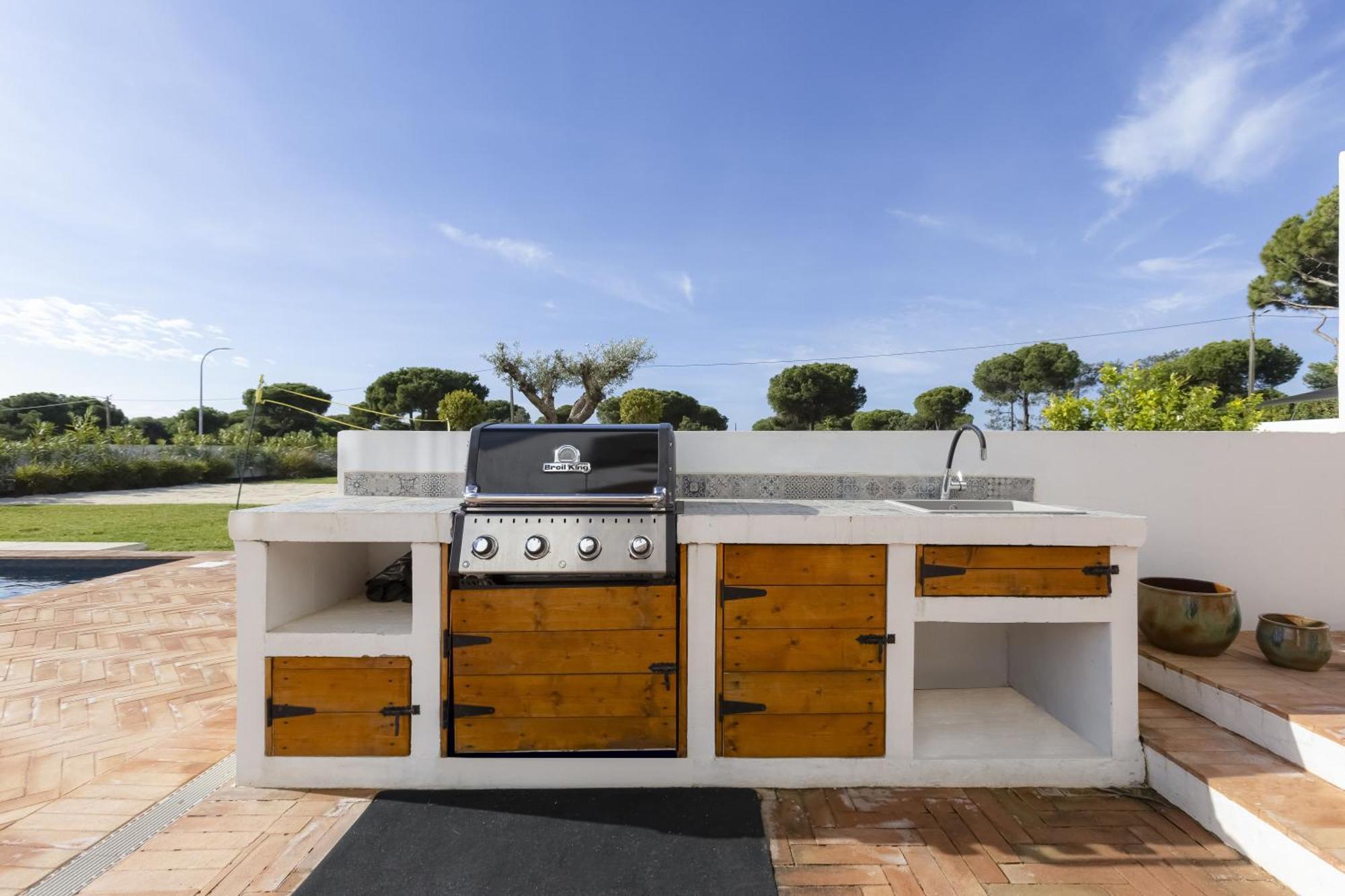 Sunset - Luxury With Superb Pool And Great Views Villa