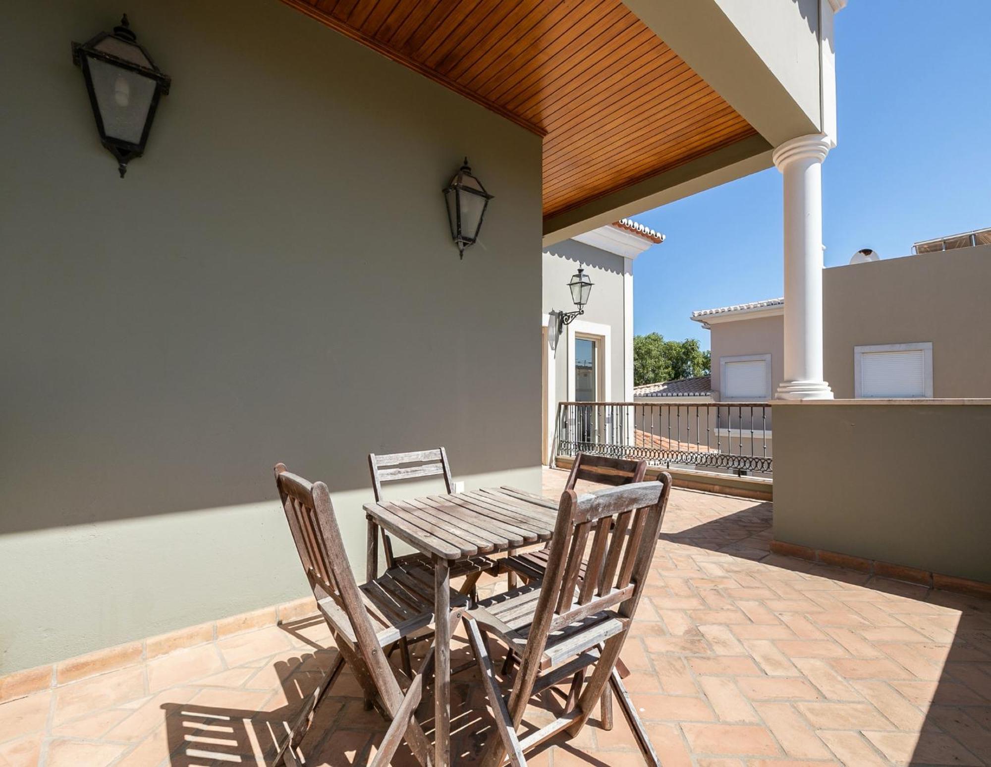 Ada Guest house